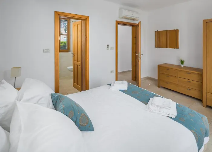 Baredine Iii Holiday home